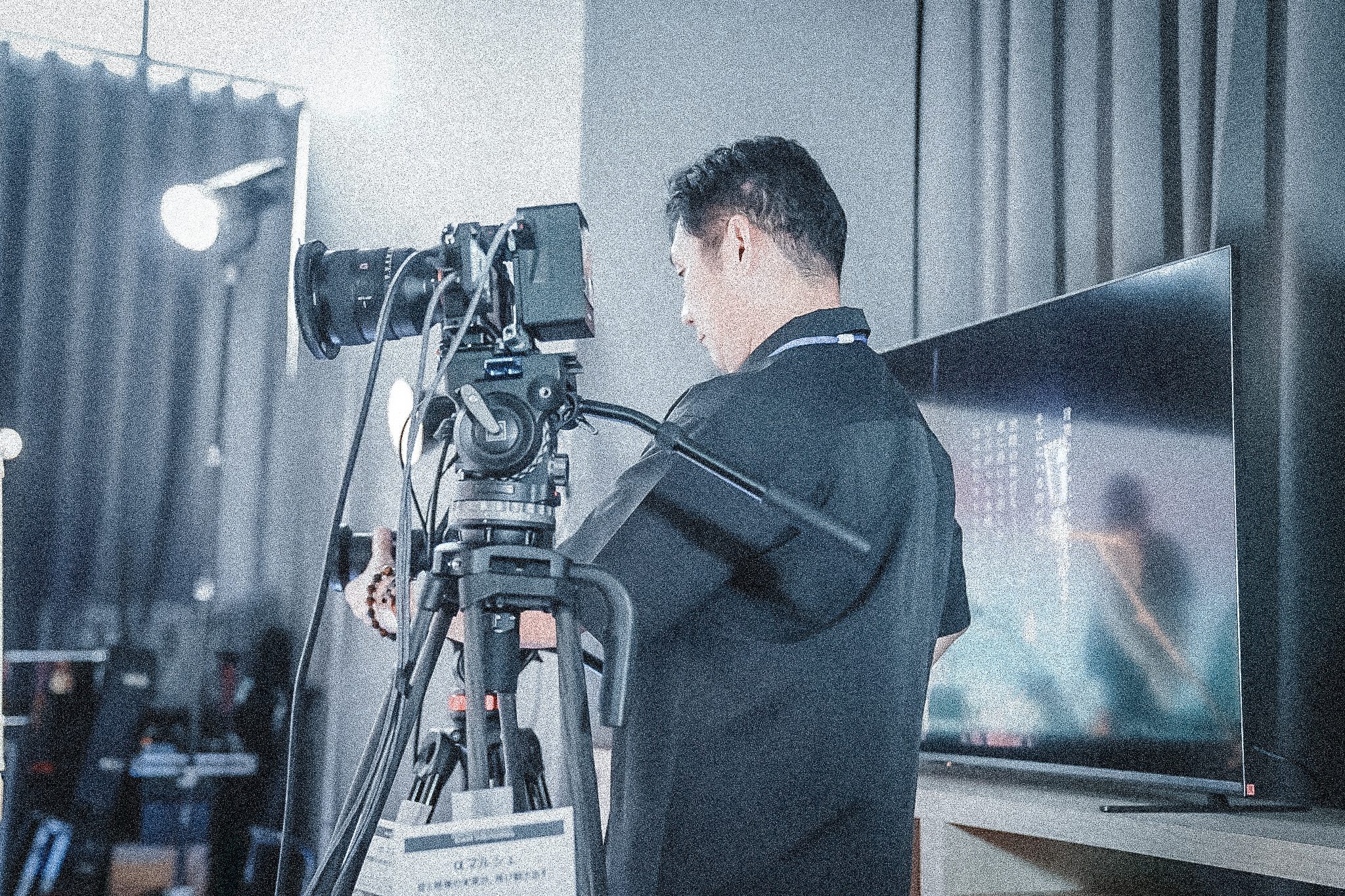 αマルシェ / α marchéの様子/上川央貴